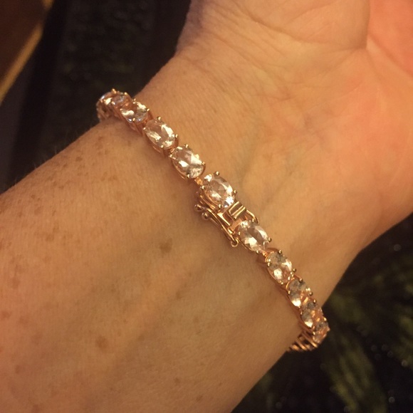 PRICE DROP! Morganite Tennis Bracelet NWOT - Picture 7 of 8